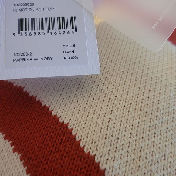 C/MEO COLLECTIVE In Motion Sleeveless Knit Cropped Top. Size S/4 MSRP $190 NWT - Picture 3 of 3